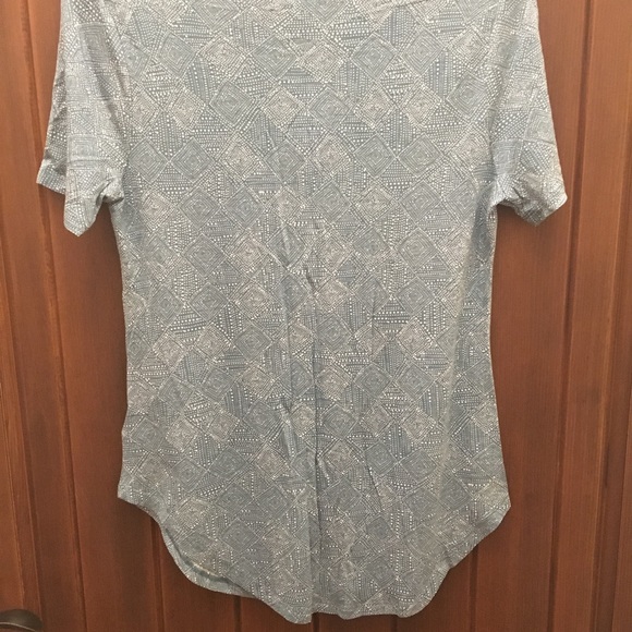 Old Navy Athletic Top - Picture 2 of 3